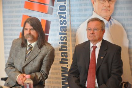 r. Kövér László és Habis László sajtótájékoztatójá