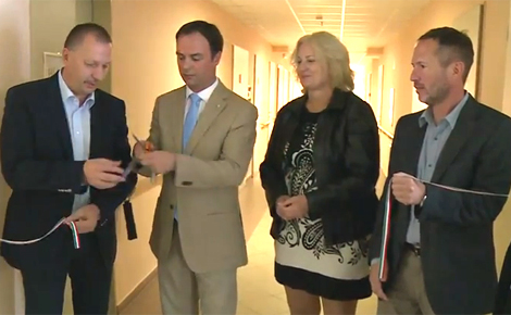 Kórházberuházást avatott Nyitrai Zsolt Egerben