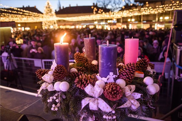 Advent első vasárnapja Egerben