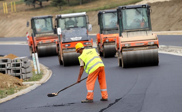 Csúszhat az M25-ös út építése