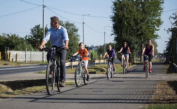 TOP-forrásból épül kerékpárút