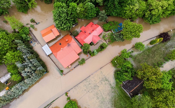 Milliós adomány gyűlt össze az árvíz sújtotta Egerszólátnak és Novajnak