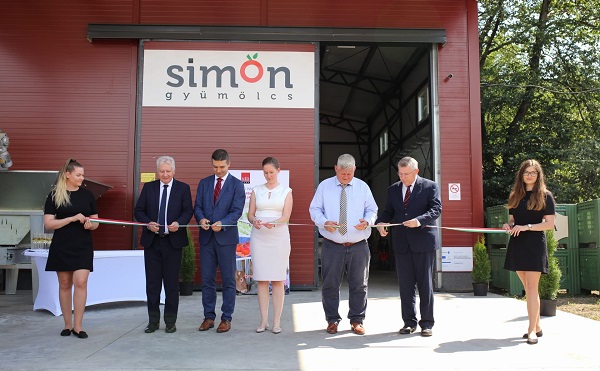 Új gyümölcsfeldolgozó üzemet adtak át Hatvanban